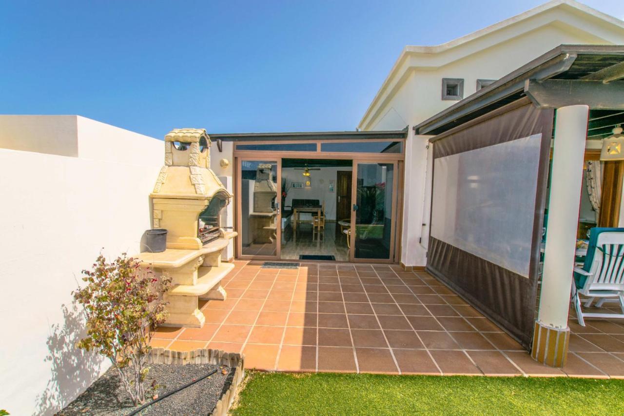 216 - Villa Helena By Villas Now Ltd Playa Blanca  Exterior photo